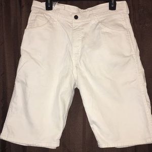 Men’s Levi’s white jean shorts
